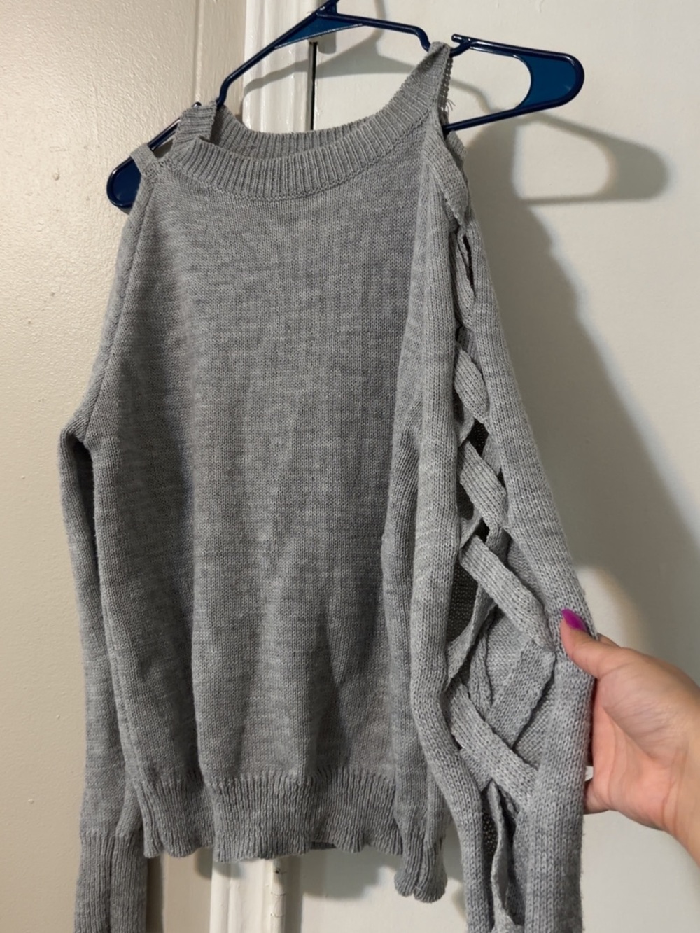 Women’s Gray Cold-Shoulder Knit Sweater with Lattice Sleeve Detail